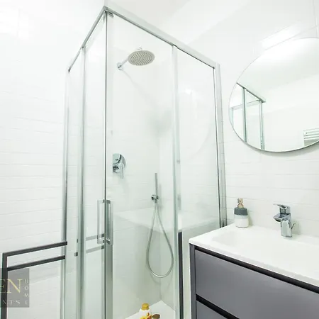 Queen Martinne For Long Rent *