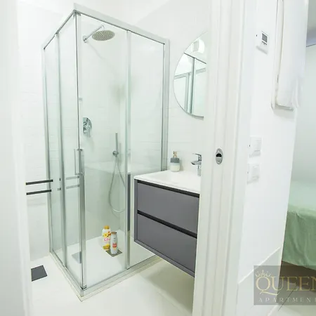 Apartment Queen Martinne For Long Rent Bologna