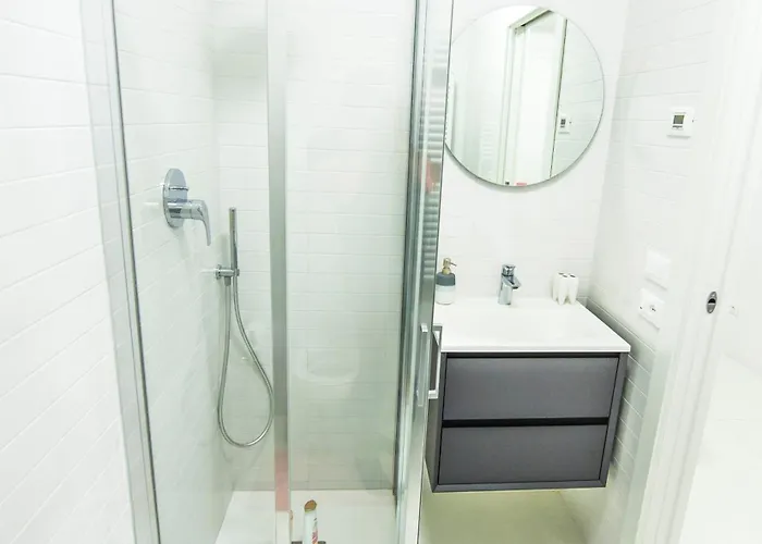 Queen Martinne بولونيا