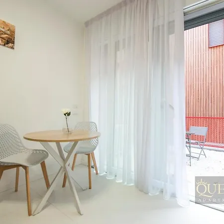 Queen Martinne For Long Rent Boloňa